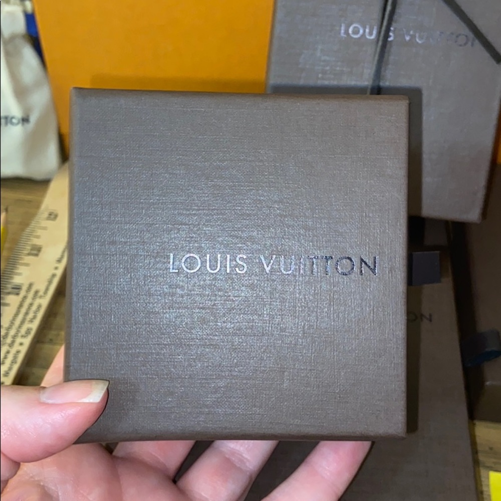 Louis Vuitton brown box